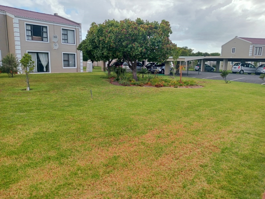 To Let 2 Bedroom Property for Rent in Sandbaai Western Cape